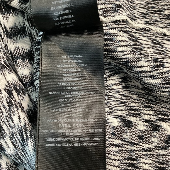 Guess Los Angels Bondage Fit & Flare Black and White Body Con Dress Size Large. - Picture 7 of 11